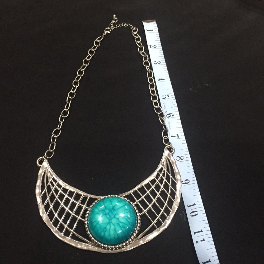 Silver tone metal alloy bib style necklace